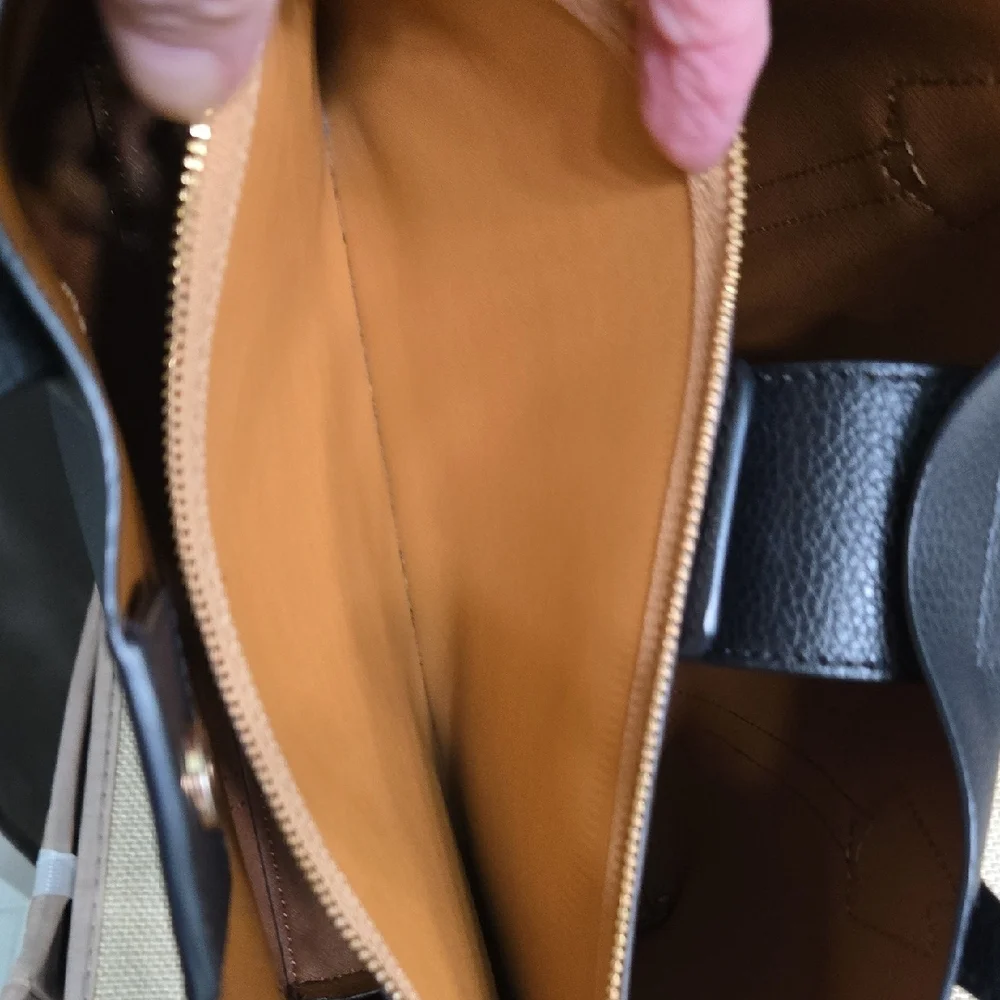 Tory Burch Black Tote EUC - Picture 9 of 14